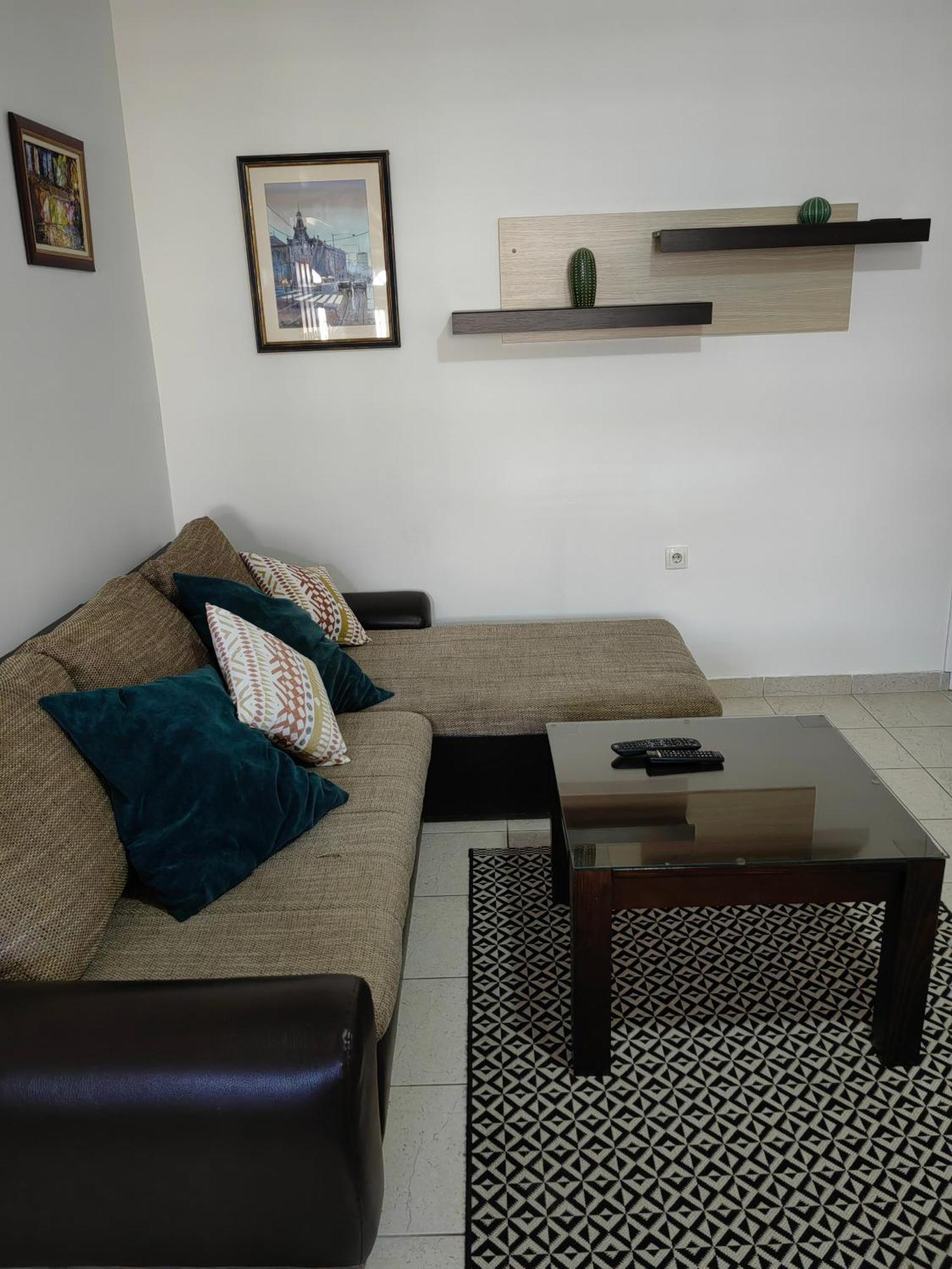 Orient Apartman Sremska Kamenica Exteriör bild