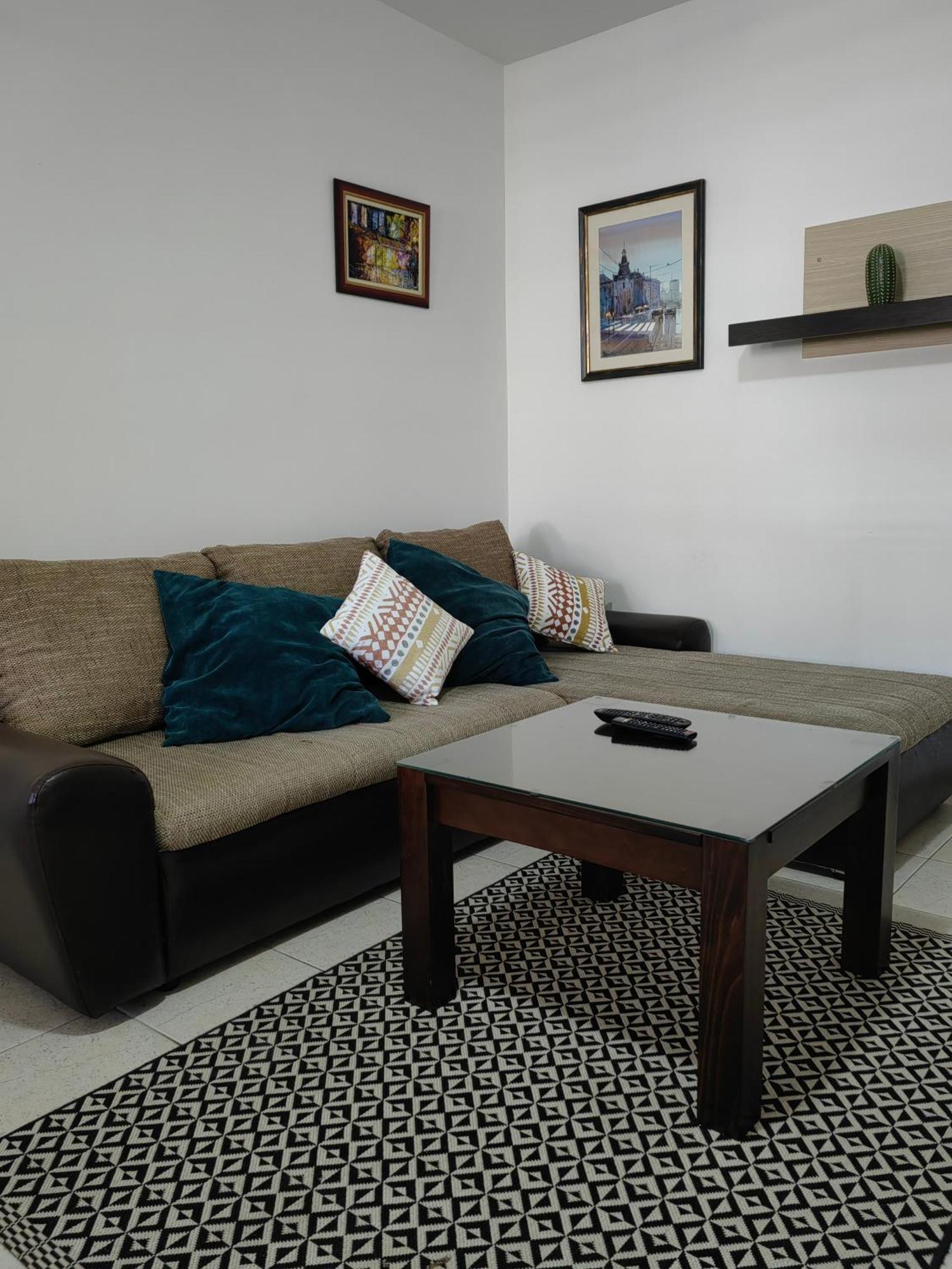 Orient Apartman Sremska Kamenica Exteriör bild